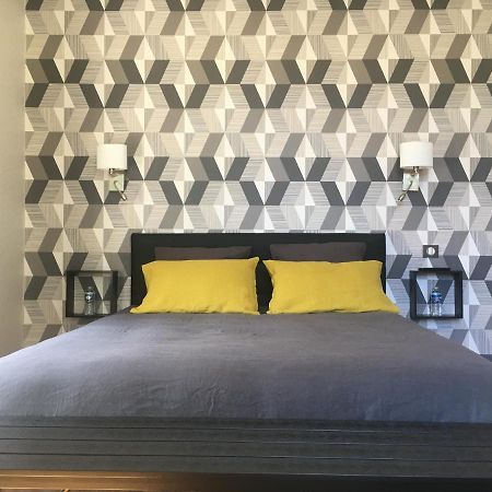 Les Roches Bleues Bed & Breakfast Uzerche Exterior photo