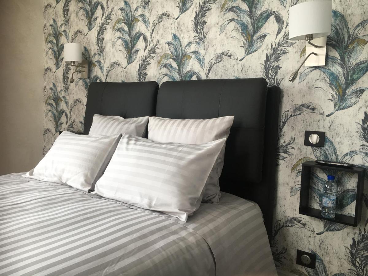 Les Roches Bleues Bed & Breakfast Uzerche Exterior photo