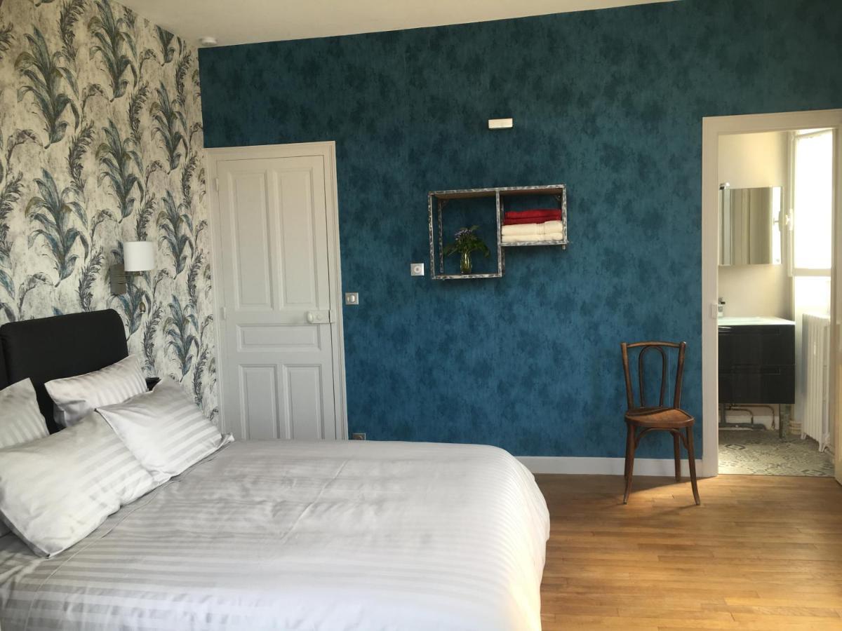 Les Roches Bleues Bed & Breakfast Uzerche Exterior photo