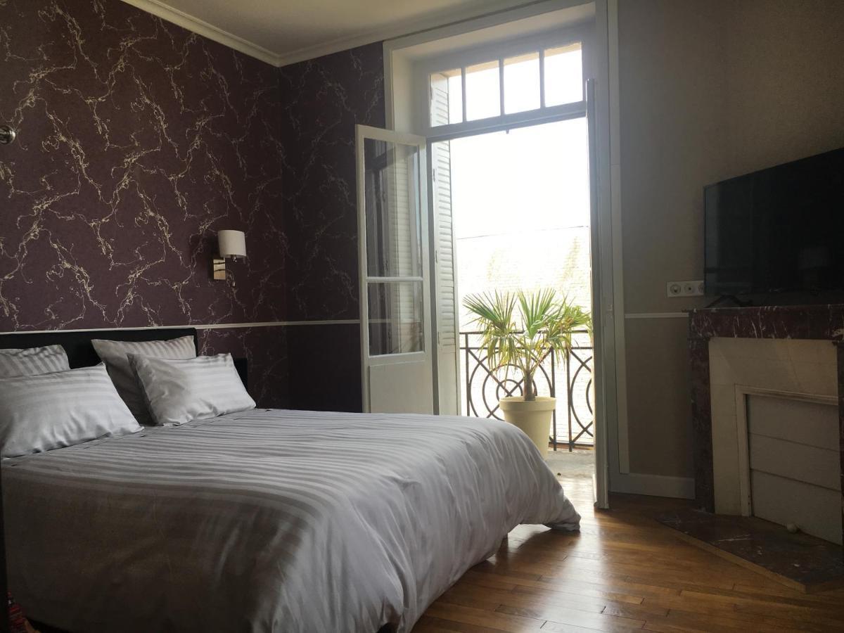 Les Roches Bleues Bed & Breakfast Uzerche Exterior photo