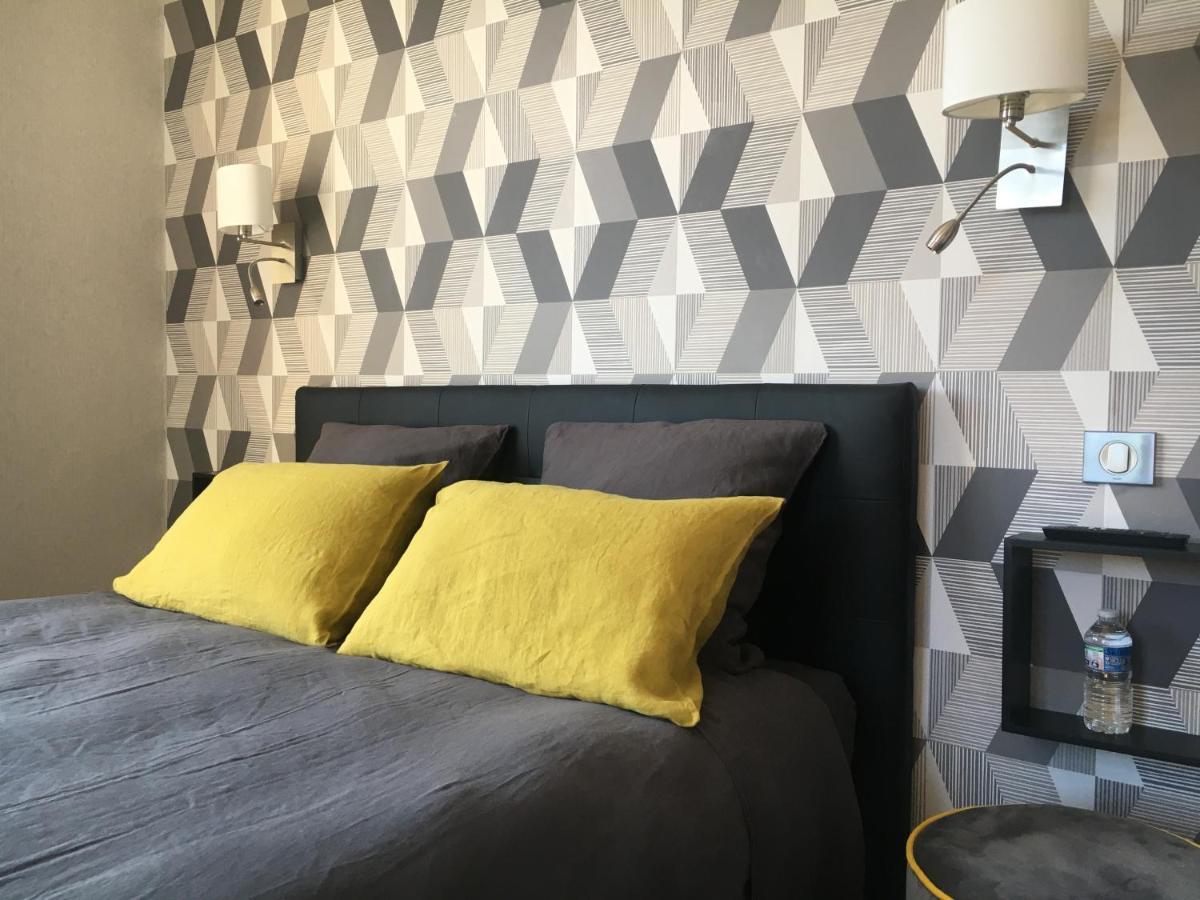Les Roches Bleues Bed & Breakfast Uzerche Exterior photo